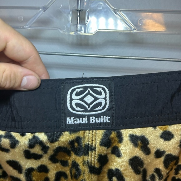 Vintage Maui Built fur leopard swim shorts - Picture 10 of 11